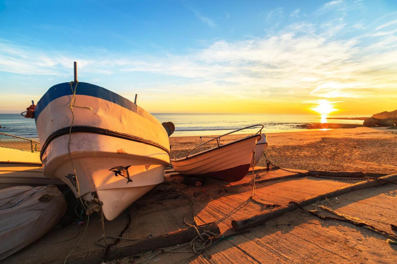 Warm Yellow Albufeira Luaran gambar