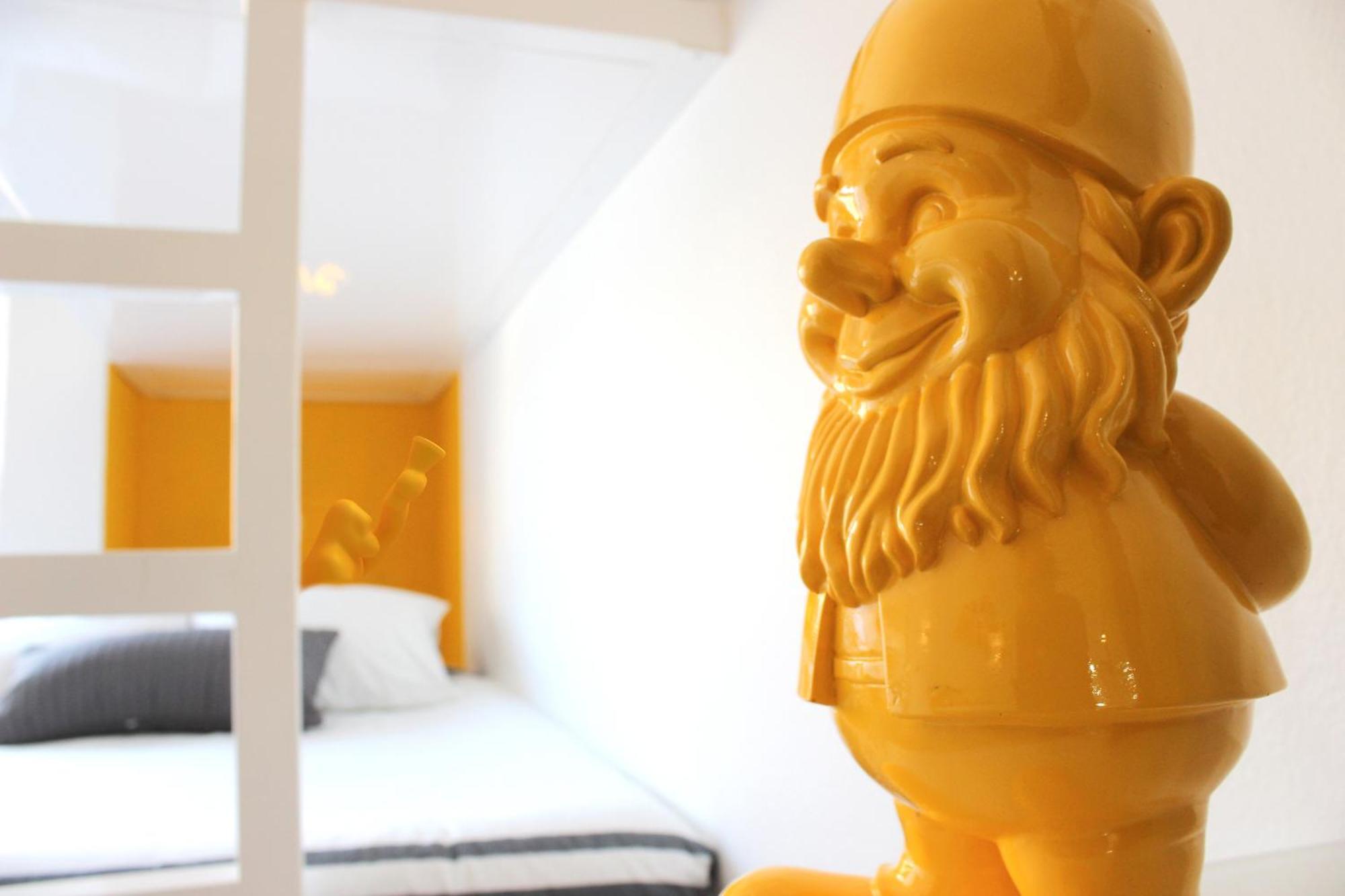 Warm Yellow Albufeira Luaran gambar